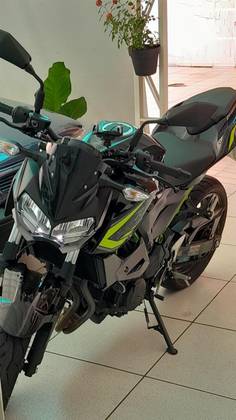 KAWASAKI Z400 KAWASAKI Z400